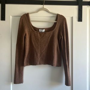Old Navy Size Medium Cropped Sweater